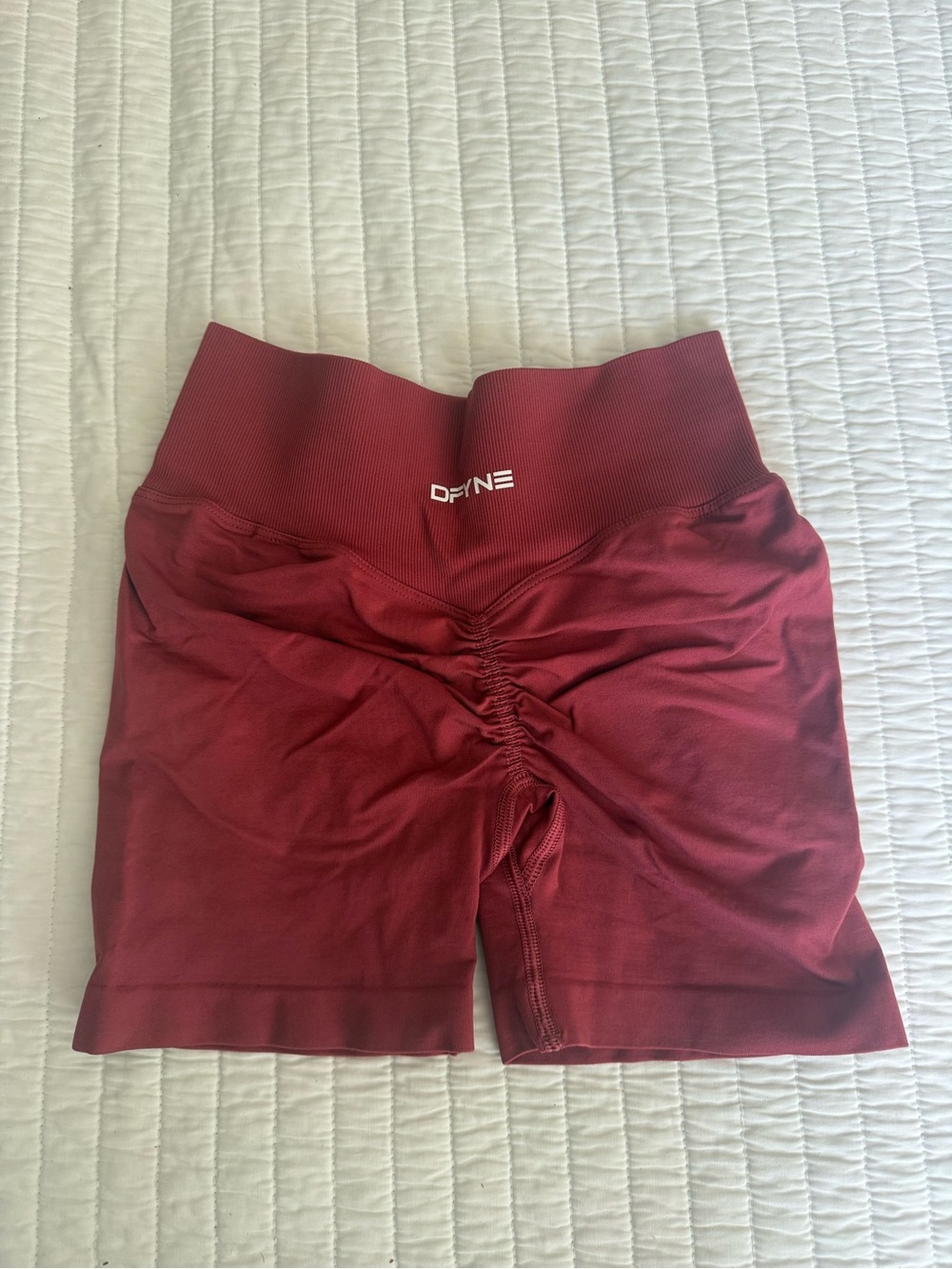 DFYNE Defy 4.5” shorts “Raspberry” - Picture 2 of 4